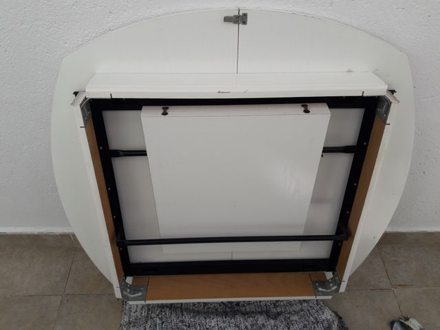 Mesa comedor extensible + 2 sillas