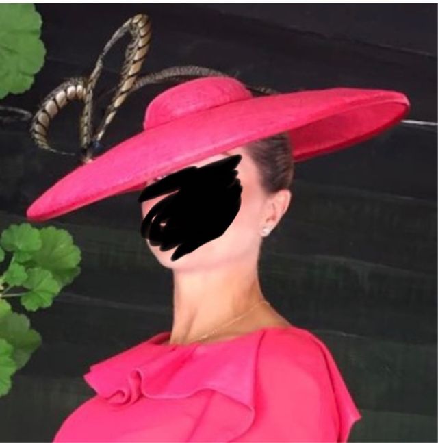 Pamela Con Plumas De Faisán