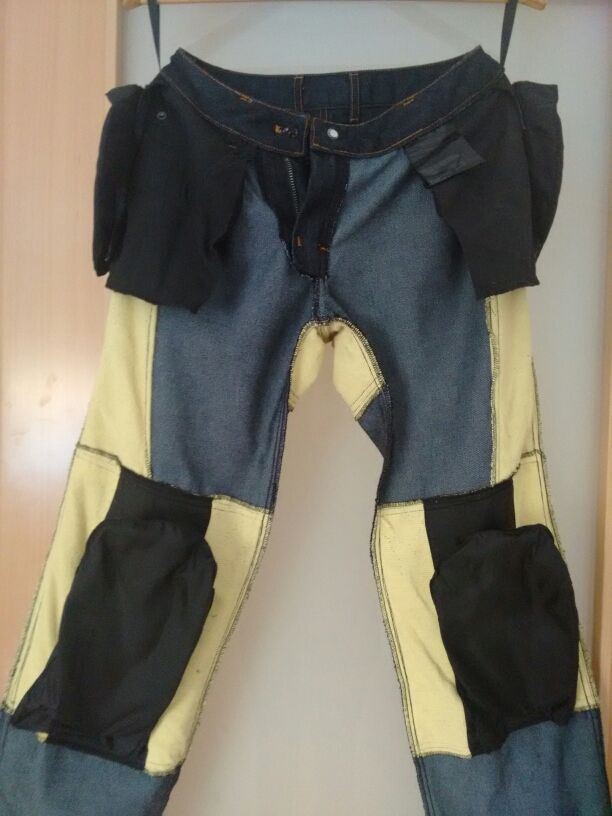 Pantalón vaquero de moto