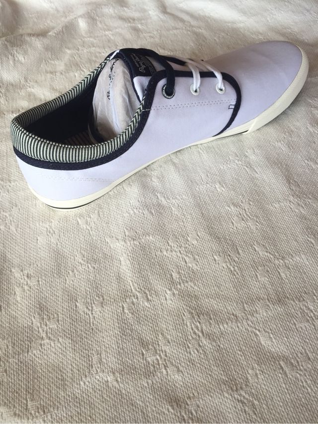 Zapatilla sport( tenis), 