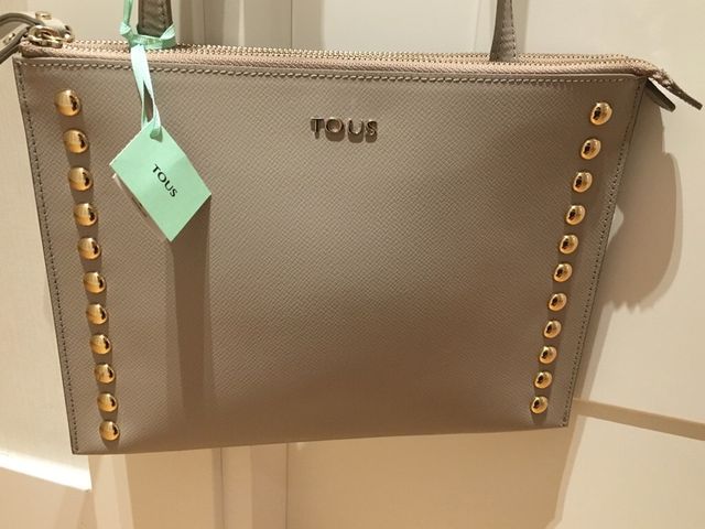NUEVO Bolso piel tachuelas TOUS