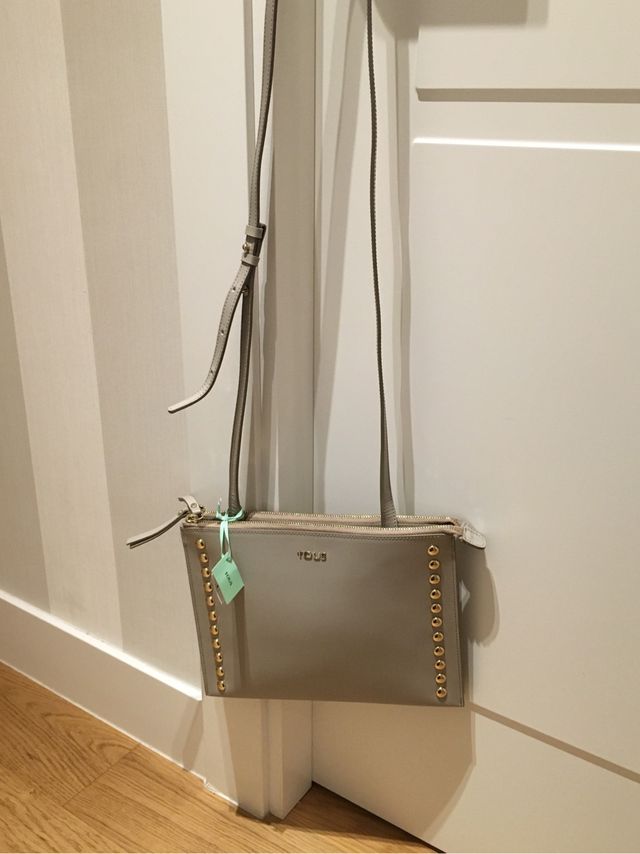 NUEVO Bolso piel tachuelas TOUS
