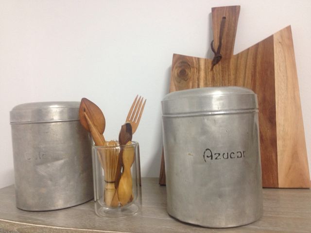 Antiguos botes de aluminio Vintage de segunda mano por 20 € en