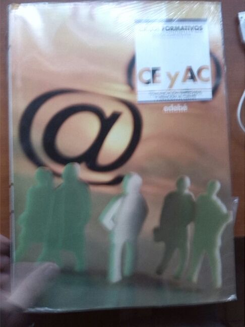 Comunicación Empresarial y Atención al Cliente