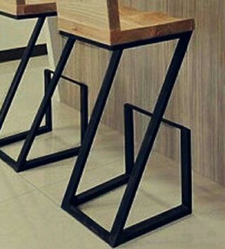 Muebles salon sillas altas de segunda mano por 243 € en Madrid en WALLAPOP