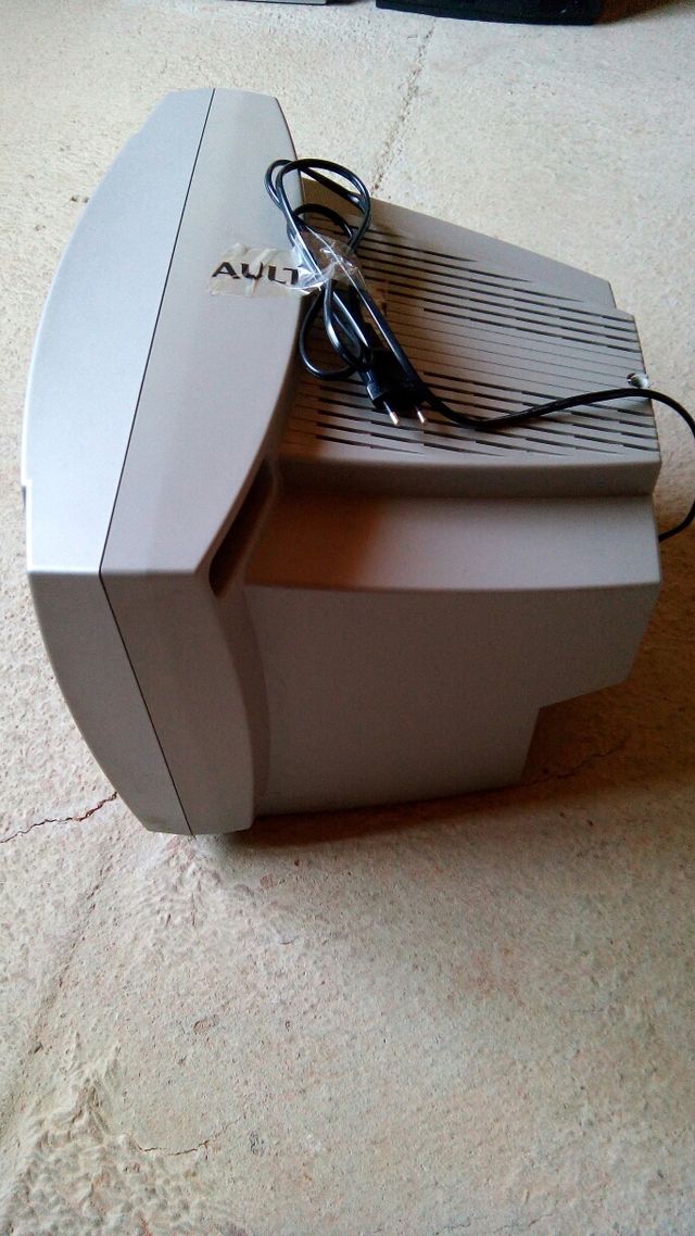 Televisor de 14" Seg