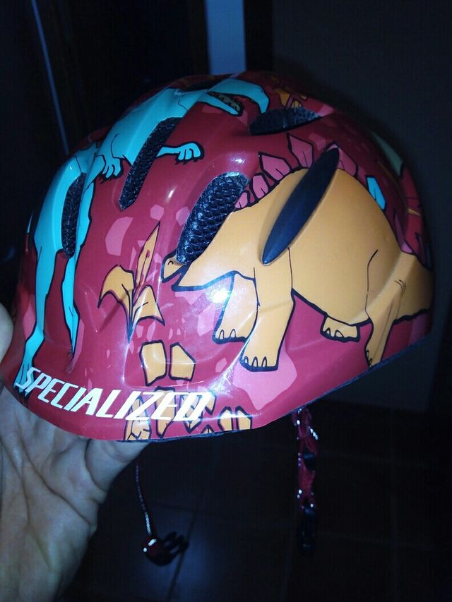 Casco infantil specialized small fry.