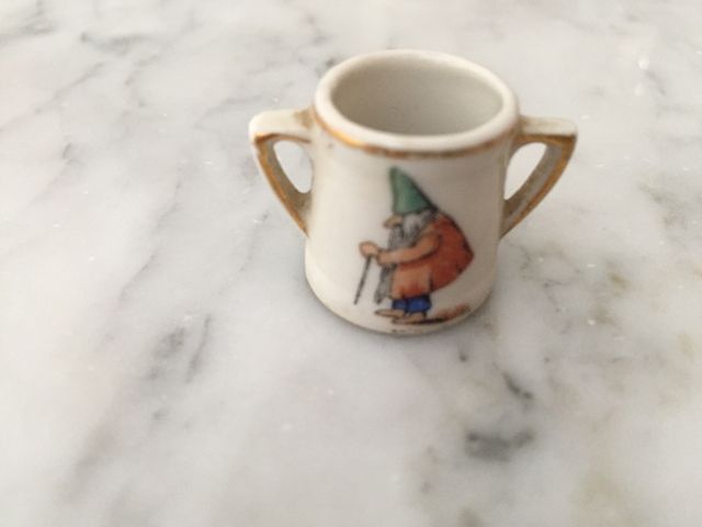 Mini conjunto de porcelana (antiguo)