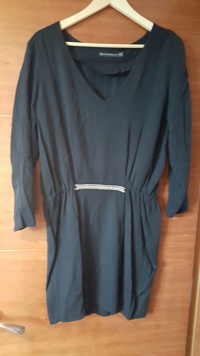 Vestido negro de zara