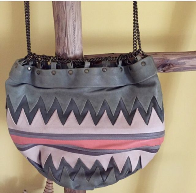 Bolsito bandolera Hoss Intropia