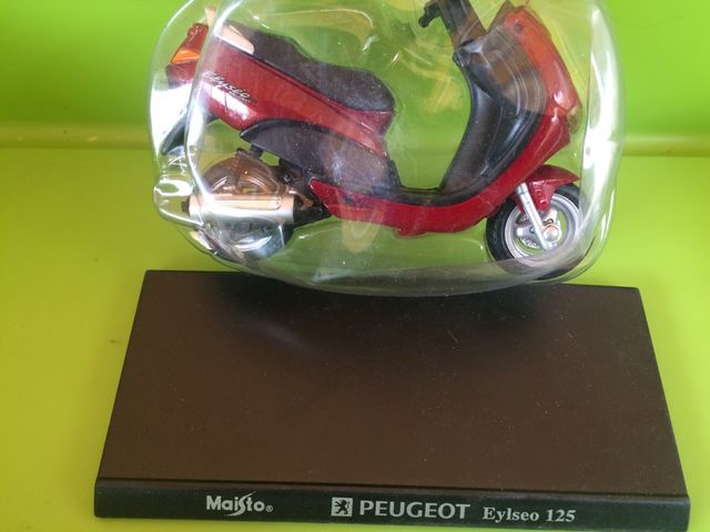 PEUGEOT EYLSEO 125 MINIATURA