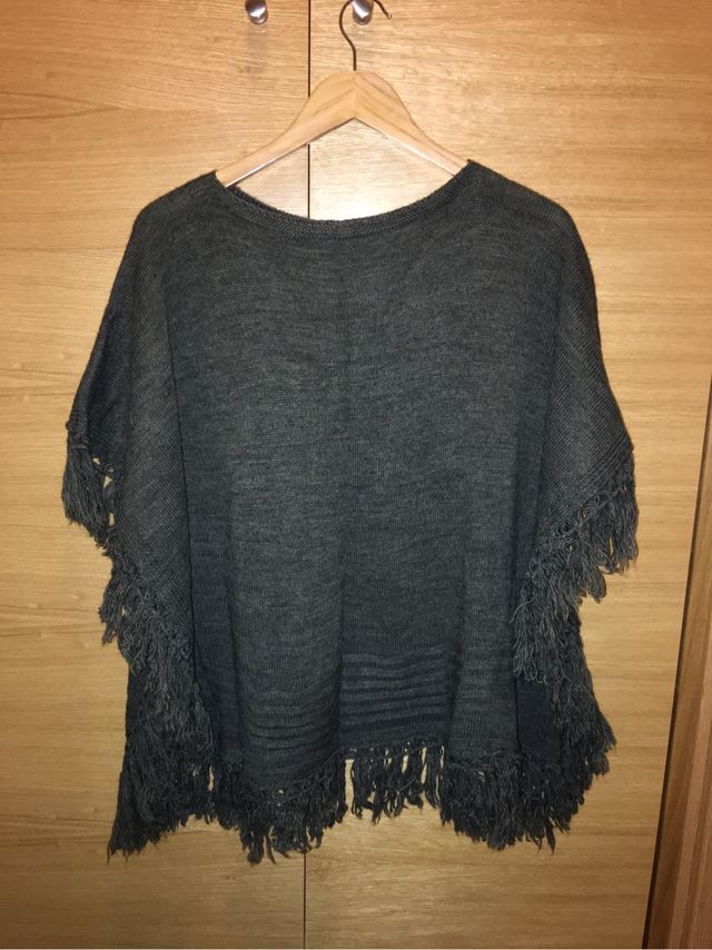 Poncho capa en punto