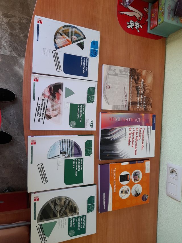 Libros de grado medio administración