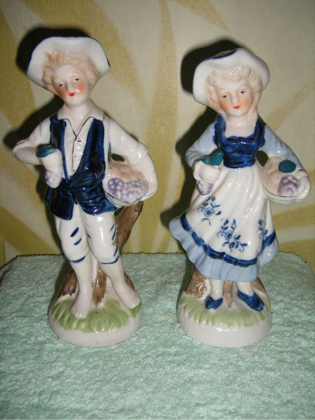 ANTIGUAS FIGURAS ROMÁNTICAS D PORCELANA AÑOS 60-70