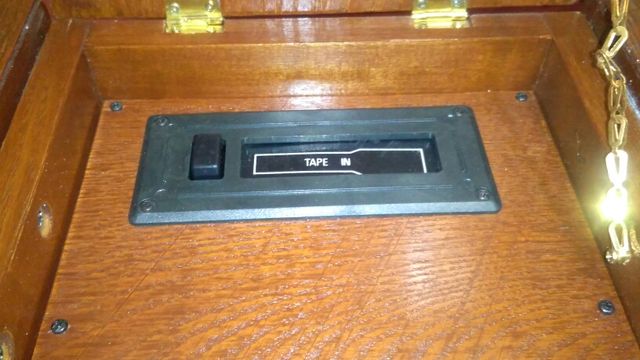 Radio y cassette imita antiguo