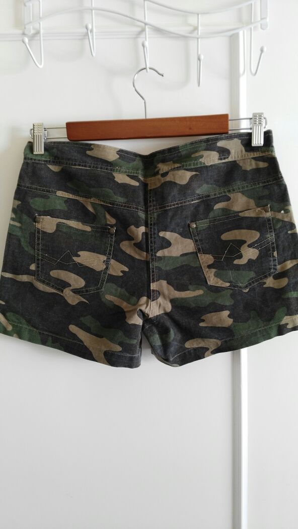 Short camuflaje