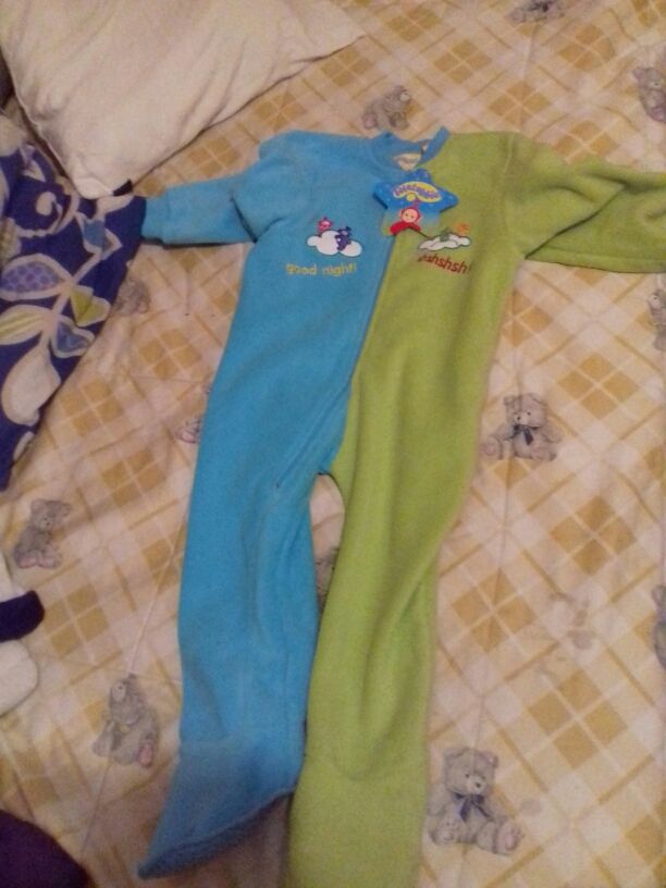 Pijama de teletuvis  polar talla 24