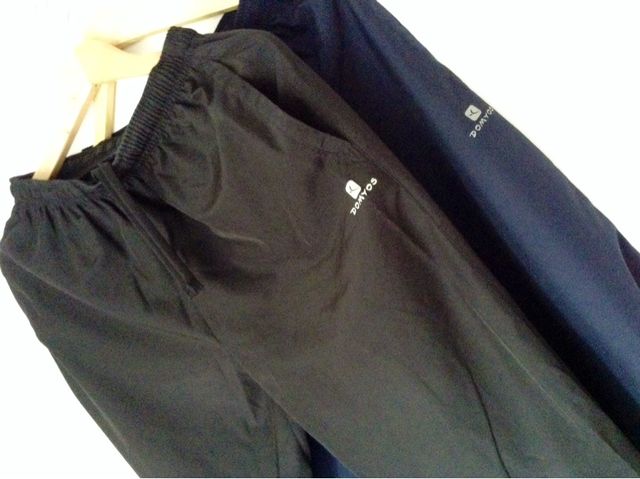 Pantalones (2) De Chandal Marca Domyos  Talla S