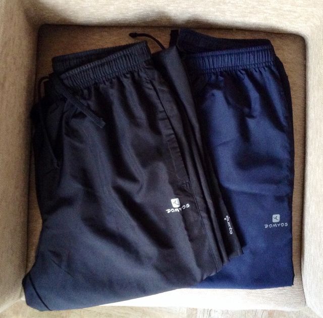 Pantalones (2) De Chandal Marca Domyos  Talla S