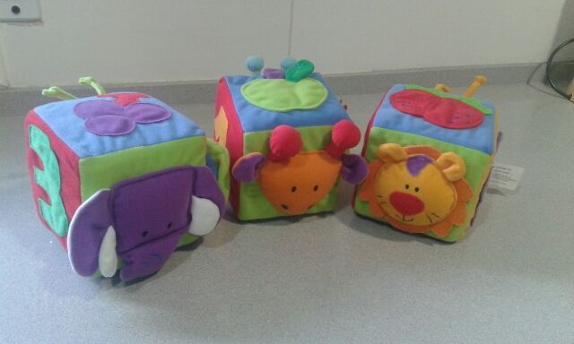 cuadrados de peluche educativos