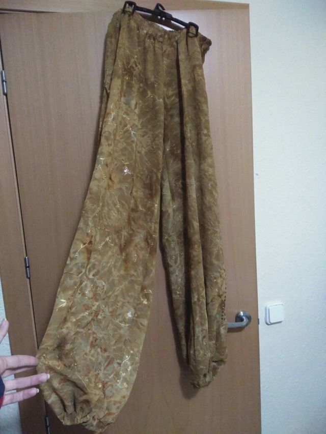 Pantalones baile de viento