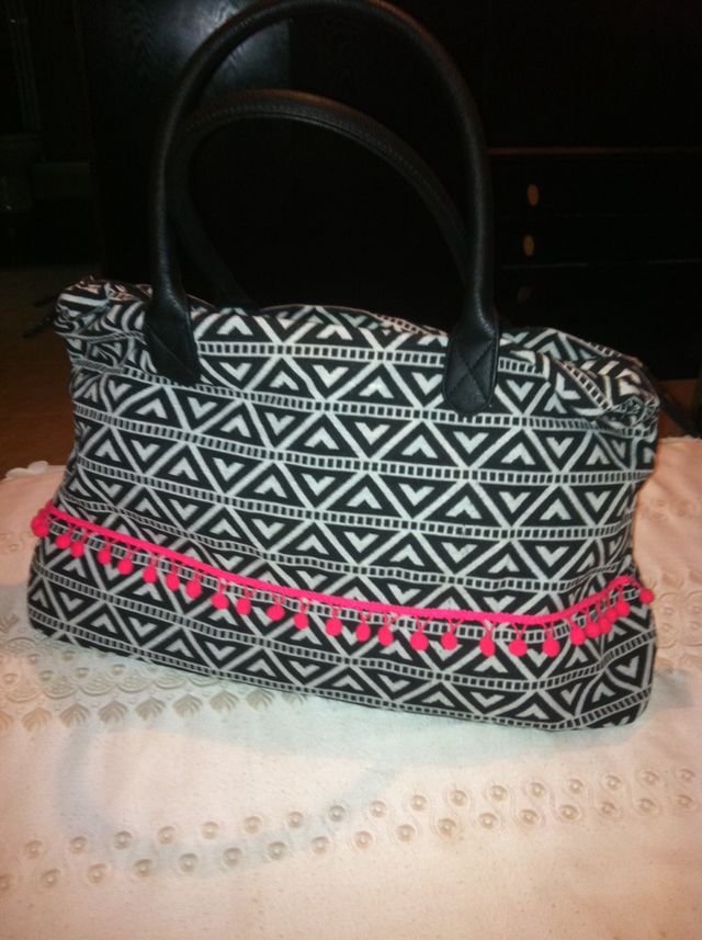 Bolso Amplio. Nuevo A Estrenar