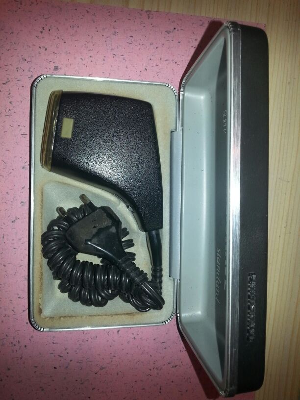 Máquina de Afeitar Antigua.