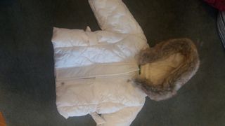 Plumifero bebé Benetton de segunda mano por 10 EUR en Masias en WALLAPOP