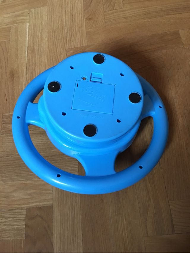 Volante con intermitentes y distintos sonidos