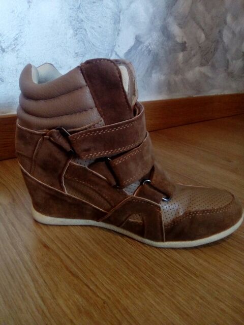 Botines Camel Cuña