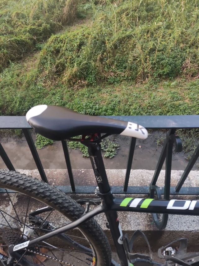 Berria bravo pro sl 29 M 54 10kg sid mavic slr