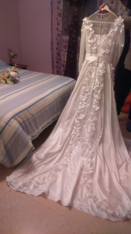 Vestido de novia año 1985.