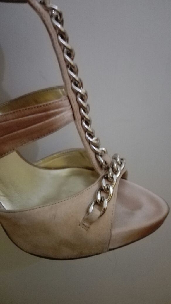 Zapatos GUESS