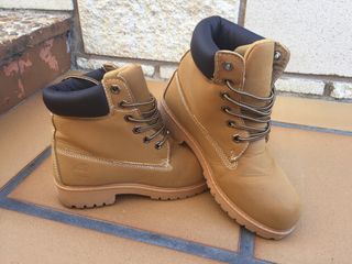 Botas estilo Panama Jack de segunda mano por 15 EUR en Cadalso de los  Vidrios en WALLAPOP