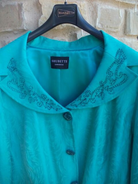 Traje chaqueta y falda