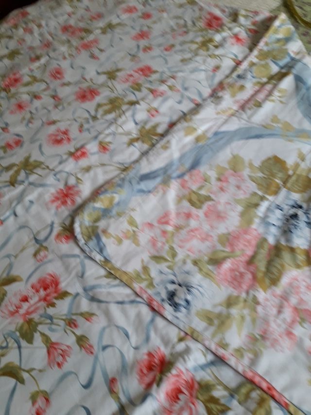 Colcha cama 90 cms.+ edredón coordinado