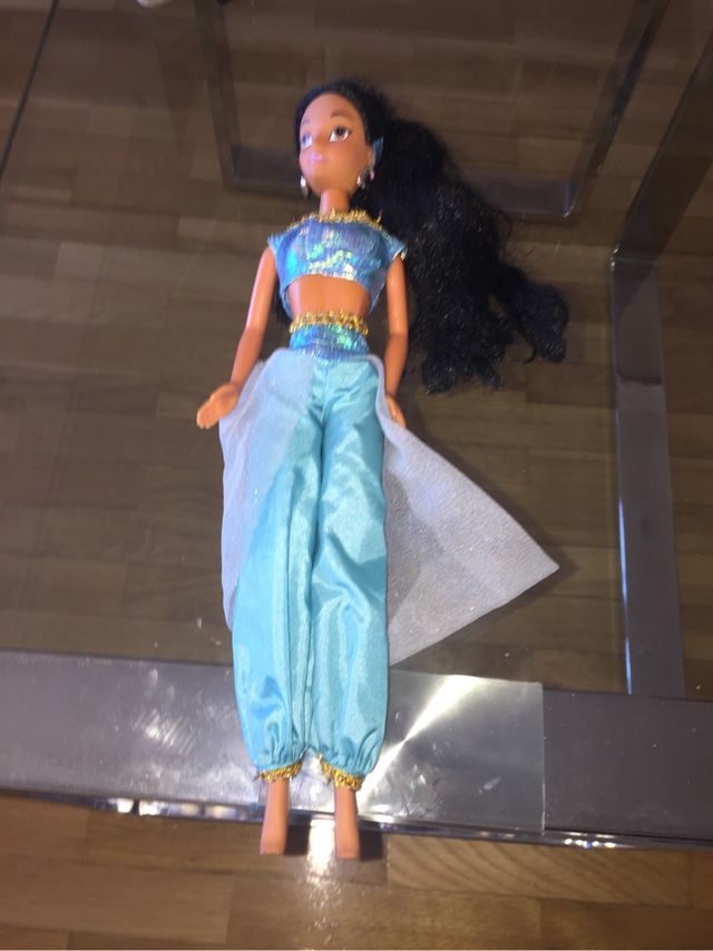 Se vende muñeca Jazmin