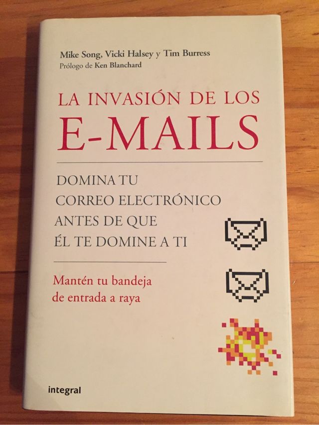 Libro "La invasión de los emails" NUEVO