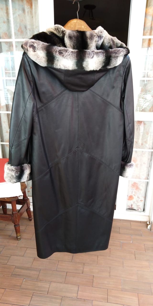 Abrigo de piel y chinchilla de segunda mano por 200 EUR en San