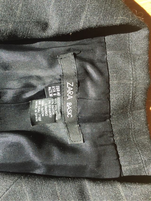 Americana blazer marca Zara