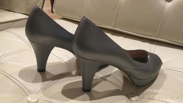 Zapatos elegantes talla 40