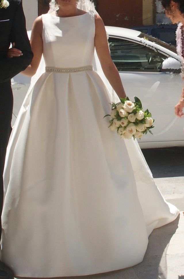 vestido y velo novia rosa clara de segunda mano por 1.000 € en