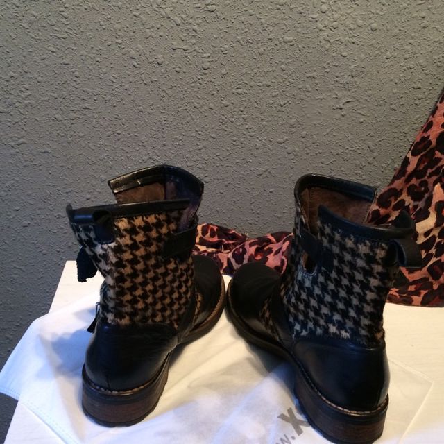 Botas de piel Glo,tipo motorista.