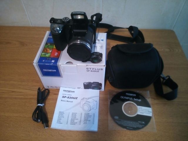 Camara de fotos olympus sp-820uz