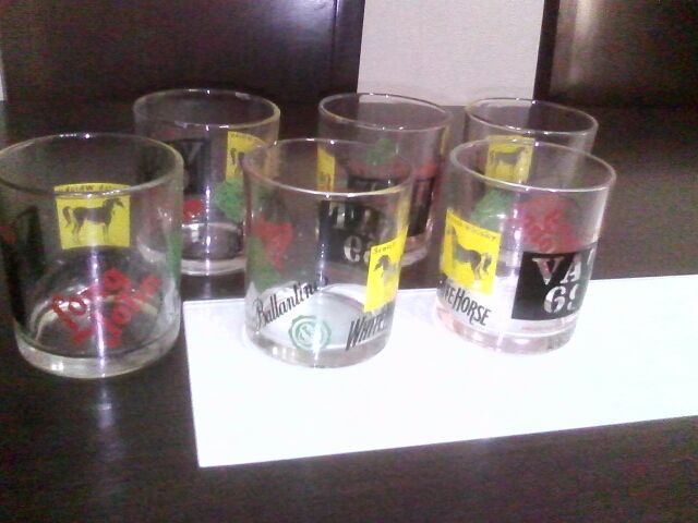 6 vasos bajos.