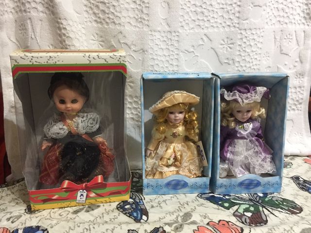 Muñecas porcelanas