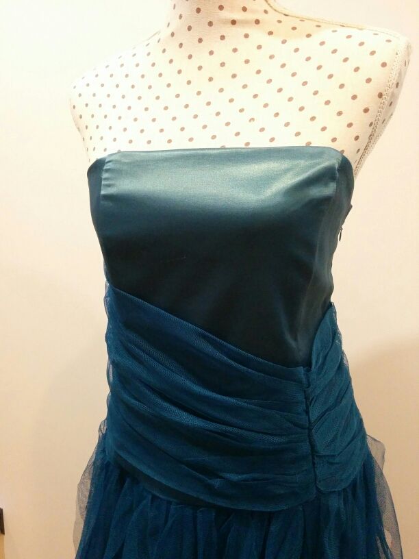 Vestido de fiesta/ ceremonia. A estrenar. T42