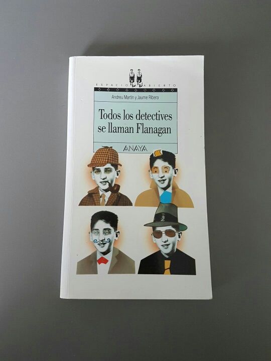 TODOS LOS DETECTIVES SE LLAMAN FLANAGAN. NUEVO