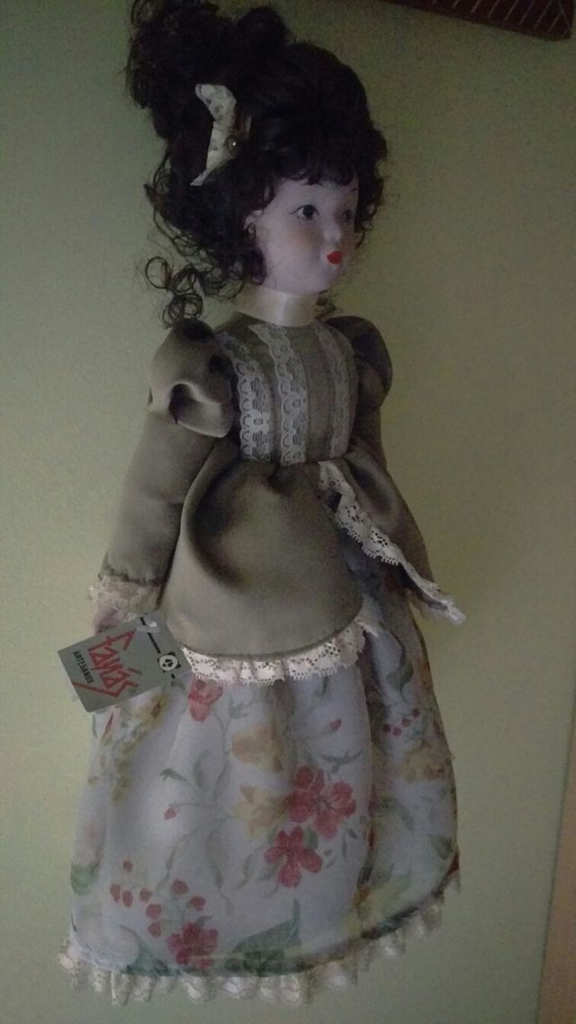 Muñeca porcelana fanas