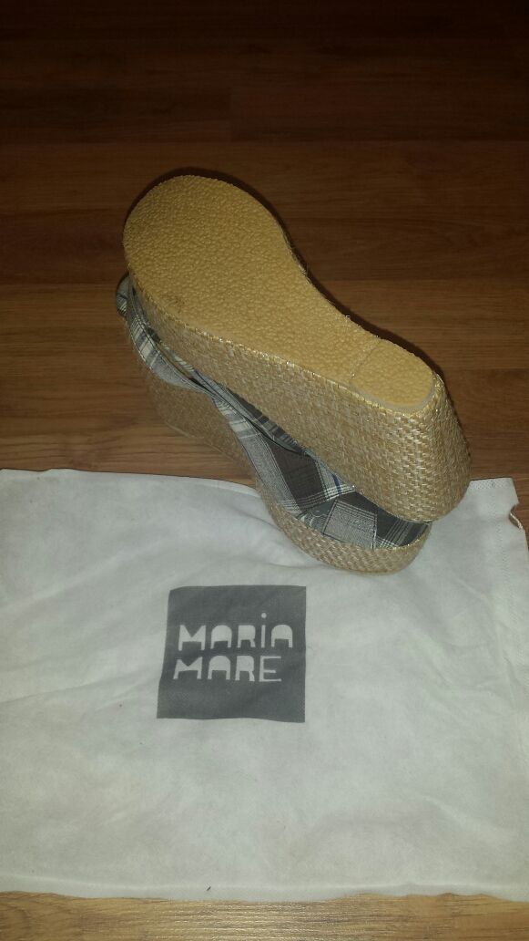 Sandalias con cuña 38